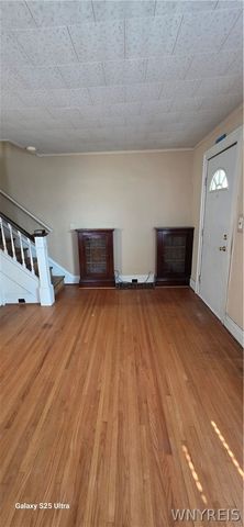 2474 Pierce Avenue, Niagara Falls, NY 14301