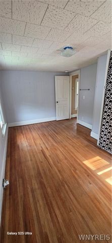 2474 Pierce Avenue, Niagara Falls, NY 14301