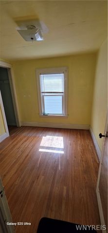 2474 Pierce Avenue, Niagara Falls, NY 14301