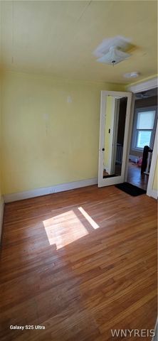2474 Pierce Avenue, Niagara Falls, NY 14301