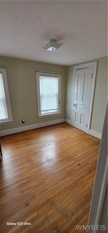 2474 Pierce Avenue, Niagara Falls, NY 14301