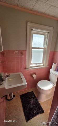 2474 Pierce Avenue, Niagara Falls, NY 14301