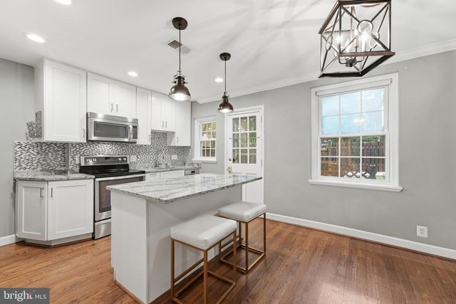 4616 31ST RD S, Arlington, VA 22206