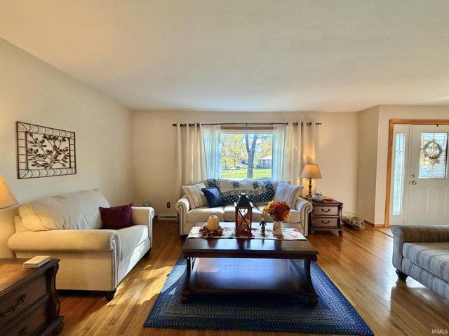 13112 W 230 N, Linton, IN 47441