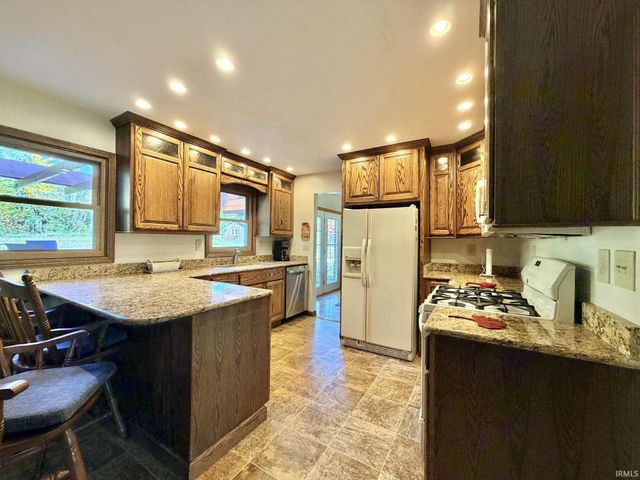 13112 W 230 N, Linton, IN 47441