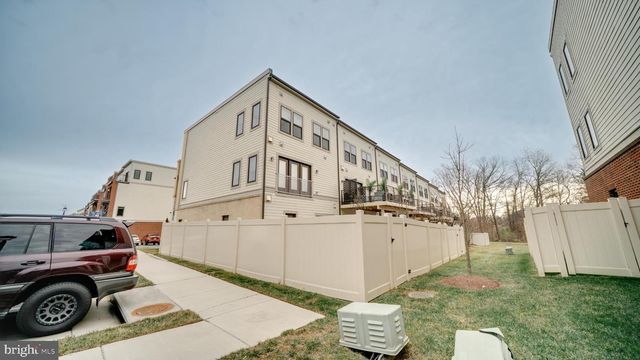 43057 PONY TRUCK TER, Ashburn, VA 20147