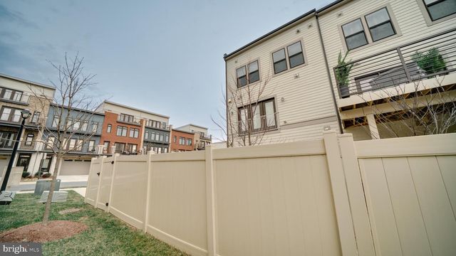 43057 PONY TRUCK TER, Ashburn, VA 20147