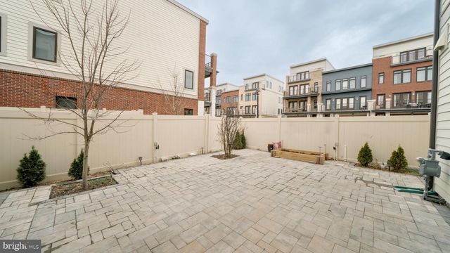 43057 PONY TRUCK TER, Ashburn, VA 20147