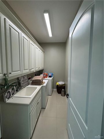 512 Ponciana Drive, Edinburg, TX 78542