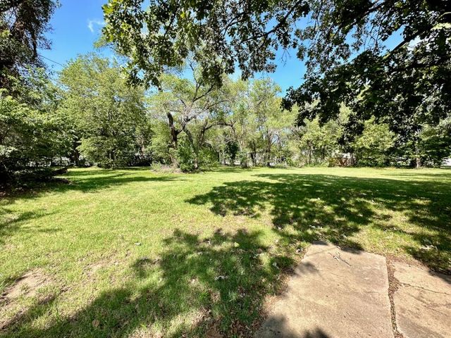 1402 W 6th Ave, El Dorado, KS 67042