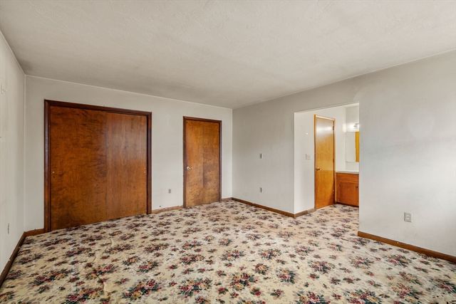 9 Scenic Ave, Webster, MA 01570