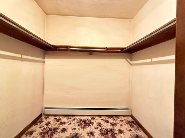 9 Scenic Ave, Webster, MA 01570