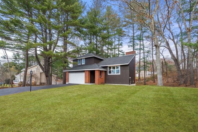 9 Scenic Ave, Webster, MA 01570