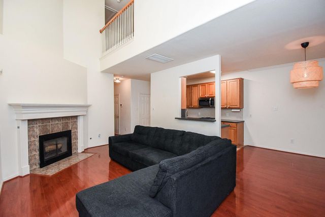 13646 Garden Grove Ct, Houston, TX 77082