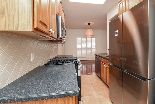 13646 Garden Grove Ct, Houston, TX 77082