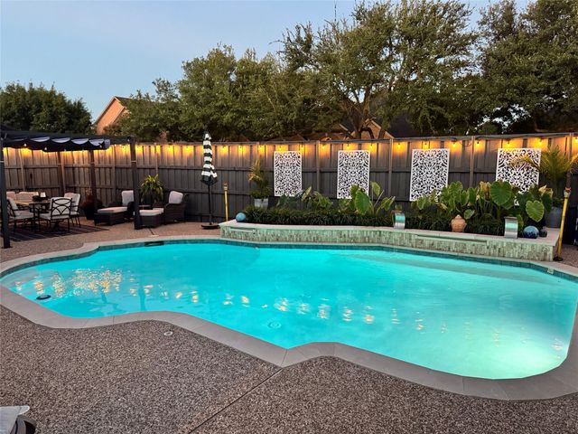 1902 Spring Meadow Lane, Richardson, TX 75081