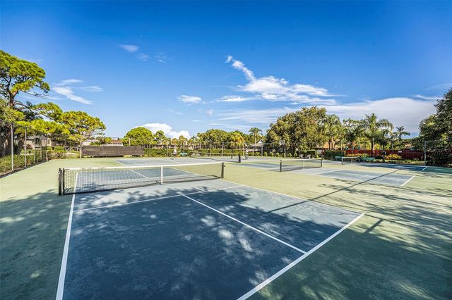 1007 LAKE AVOCA DRIVE, Tarpon Springs, FL 34689