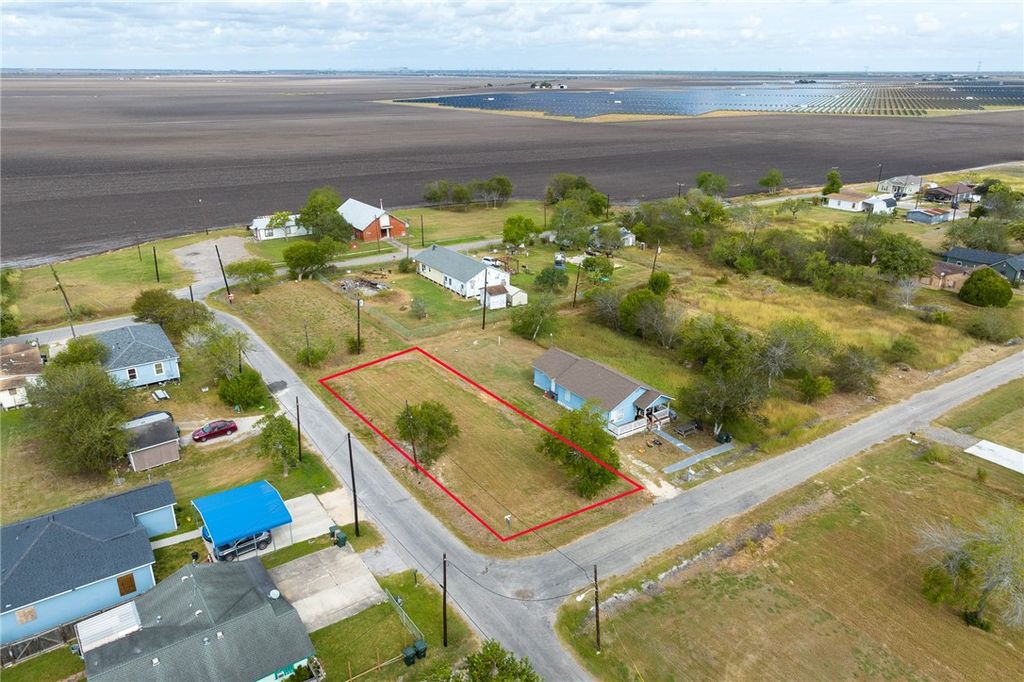 603 Porter St, Taft, TX 78390 — photo 4