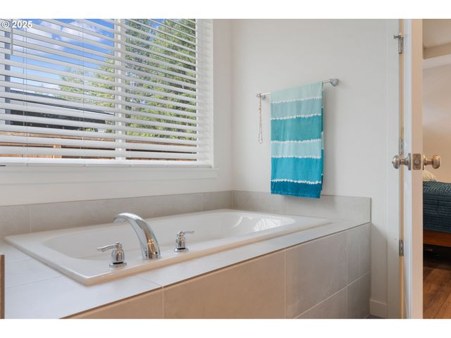 17753 Sw LOCKWOOD Ct, Sherwood, OR 97140