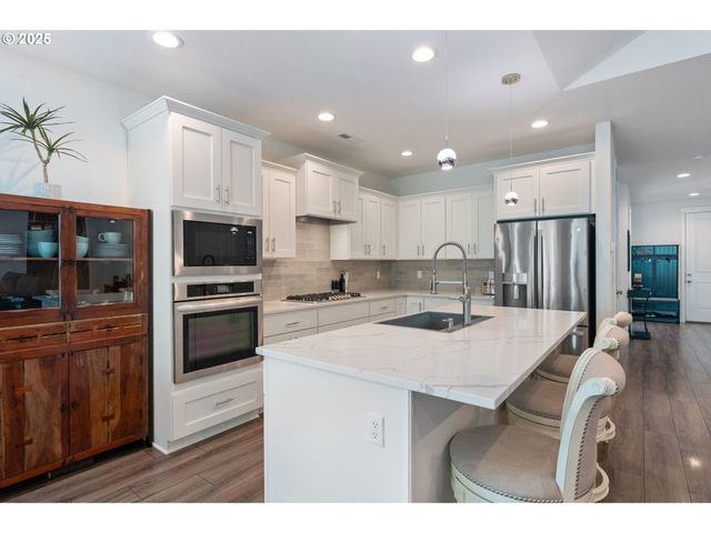 17753 Sw LOCKWOOD Ct, Sherwood, OR 97140