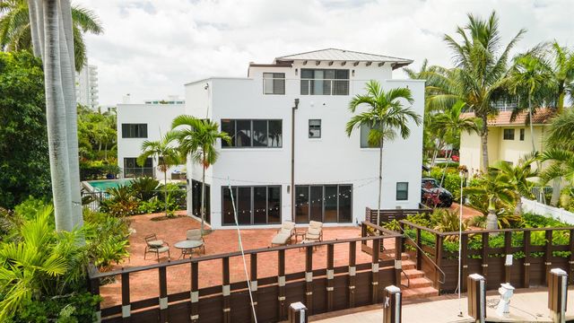1121 Bel Air Drive, Highland Beach, FL 33487