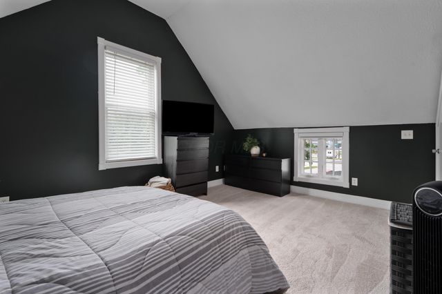 242 E 4th Avenue, Columbus, OH 43201