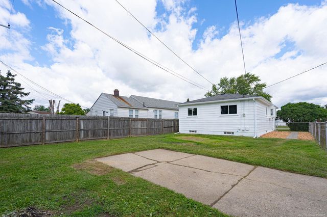 19894 Vermander Avenue, Clinton Twp, MI 48035