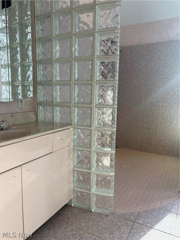 10765 Bell Road, Newbury, OH 44065