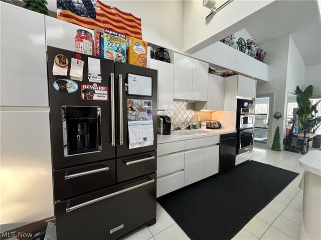 10765 Bell Road, Newbury, OH 44065