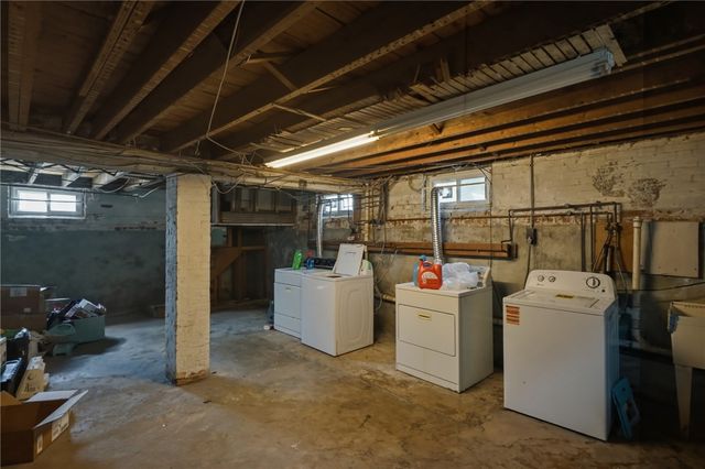 981 Smith Street, Providence, RI 02908