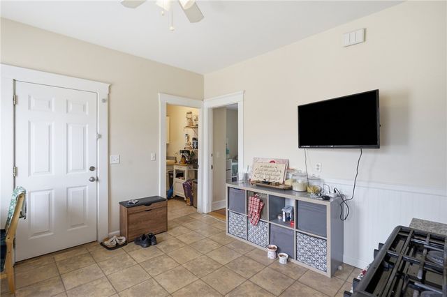 981 Smith Street, Providence, RI 02908