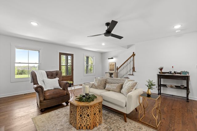 2210 Garners Creek Rd, Dickson, TN 37055