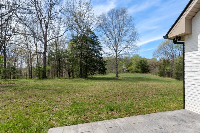 2210 Garners Creek Rd, Dickson, TN 37055