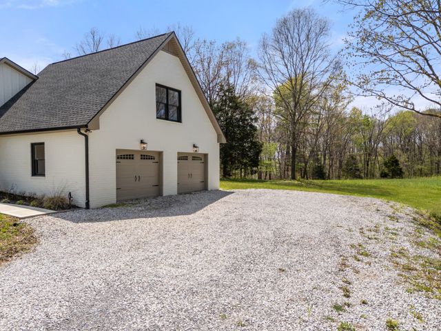 2210 Garners Creek Rd, Dickson, TN 37055