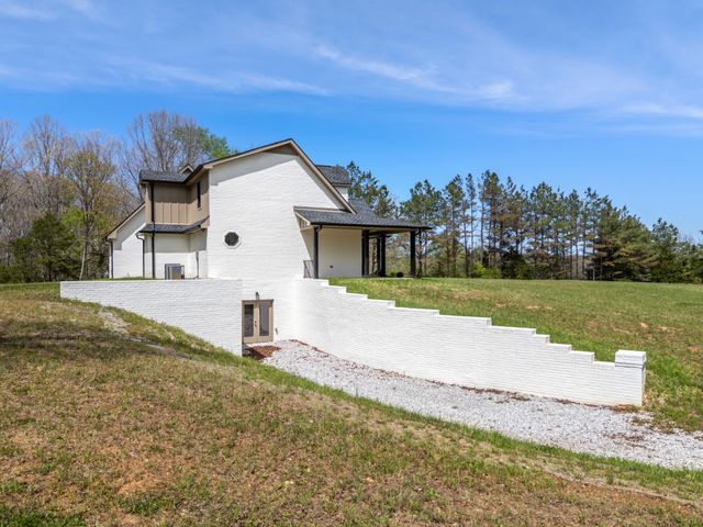 2210 Garners Creek Rd, Dickson, TN 37055