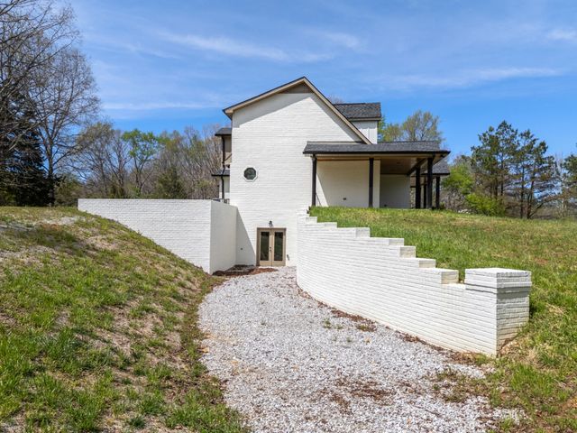 2210 Garners Creek Rd, Dickson, TN 37055