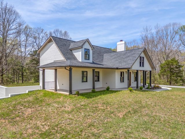 2210 Garners Creek Rd, Dickson, TN 37055