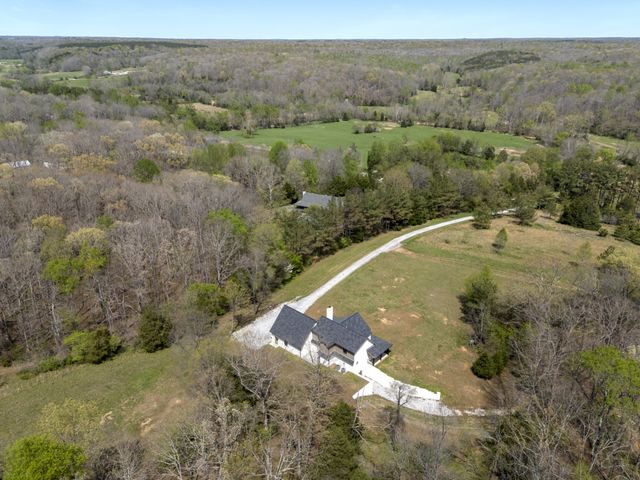 2210 Garners Creek Rd, Dickson, TN 37055