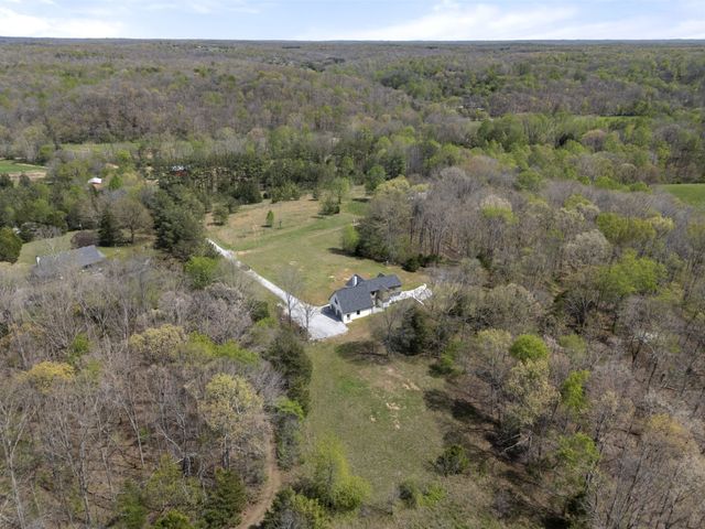 2210 Garners Creek Rd, Dickson, TN 37055