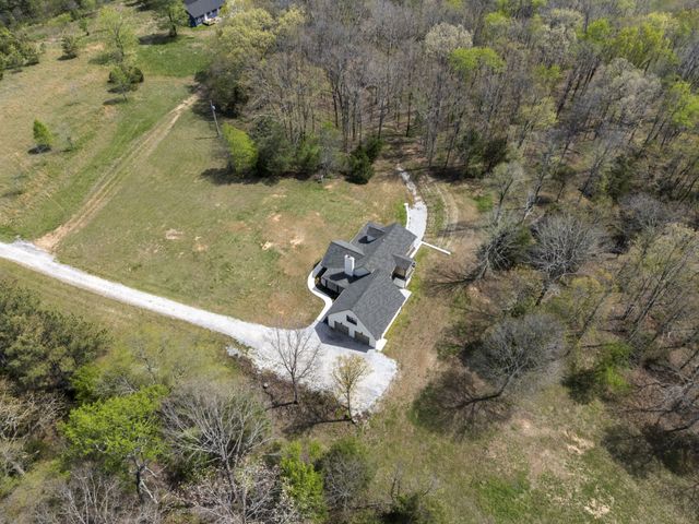 2210 Garners Creek Rd, Dickson, TN 37055