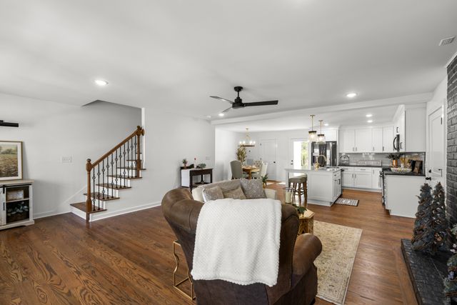 2210 Garners Creek Rd, Dickson, TN 37055