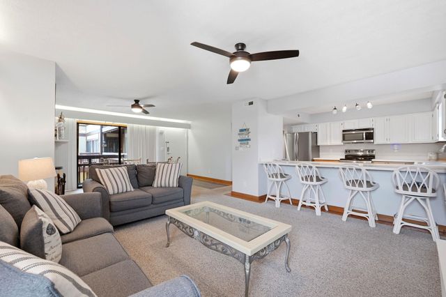 6813 Porcher Dr Apt 13, Myrtle Beach, SC 29572