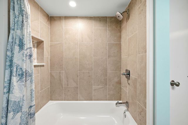 6813 Porcher Dr Apt 13, Myrtle Beach, SC 29572