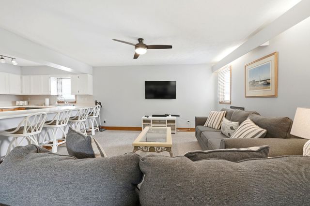 6813 Porcher Dr Apt 13, Myrtle Beach, SC 29572