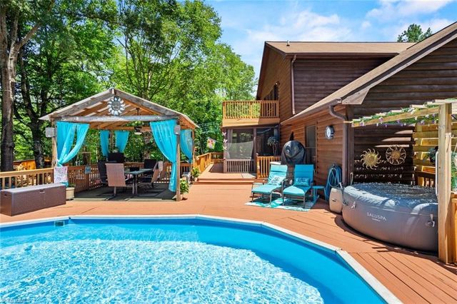 143 Mohegan Trail, Mocksville, NC 27028