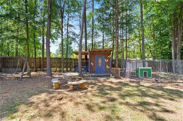 143 Mohegan Trail, Mocksville, NC 27028