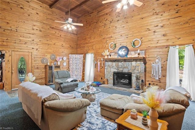 143 Mohegan Trail, Mocksville, NC 27028