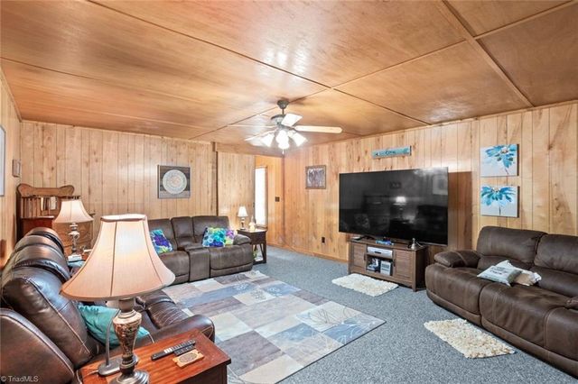 143 Mohegan Trail, Mocksville, NC 27028