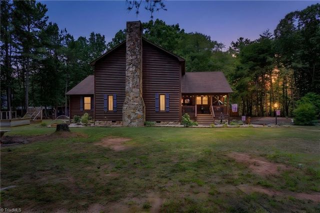 143 Mohegan Trail, Mocksville, NC 27028