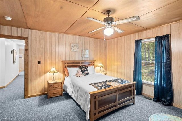 143 Mohegan Trail, Mocksville, NC 27028